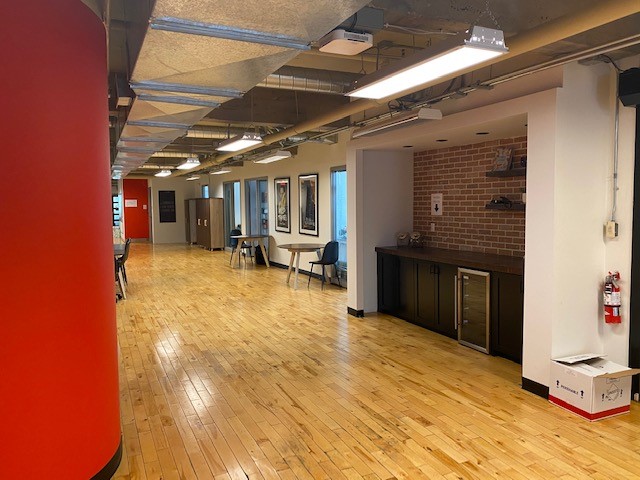 The Deluxe Building 3